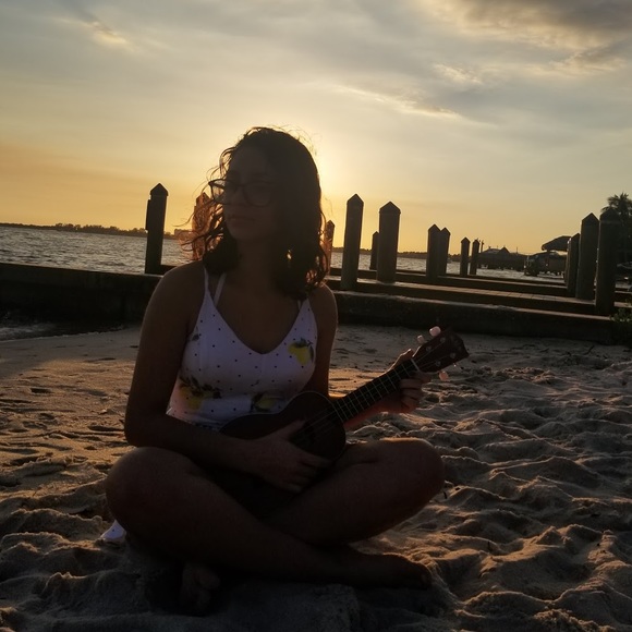 Meet your Posher, Rose - Picture 1 of 1